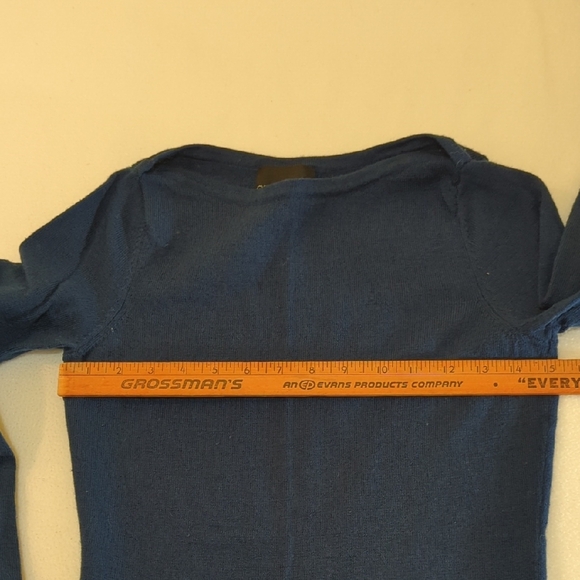 Women's Deep Blue Merino Wool Sweater - Picture 3 of 9